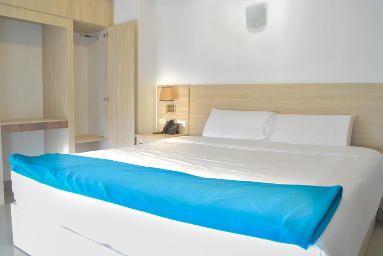 Hotel - Centro Comercial Punta Del Mar Salinas (Santa Elena) Extérieur photo