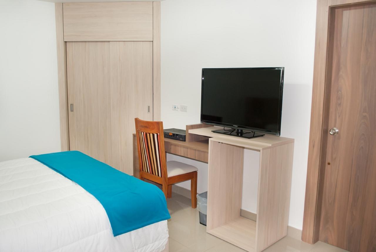 Hotel - Centro Comercial Punta Del Mar Salinas (Santa Elena) Chambre photo