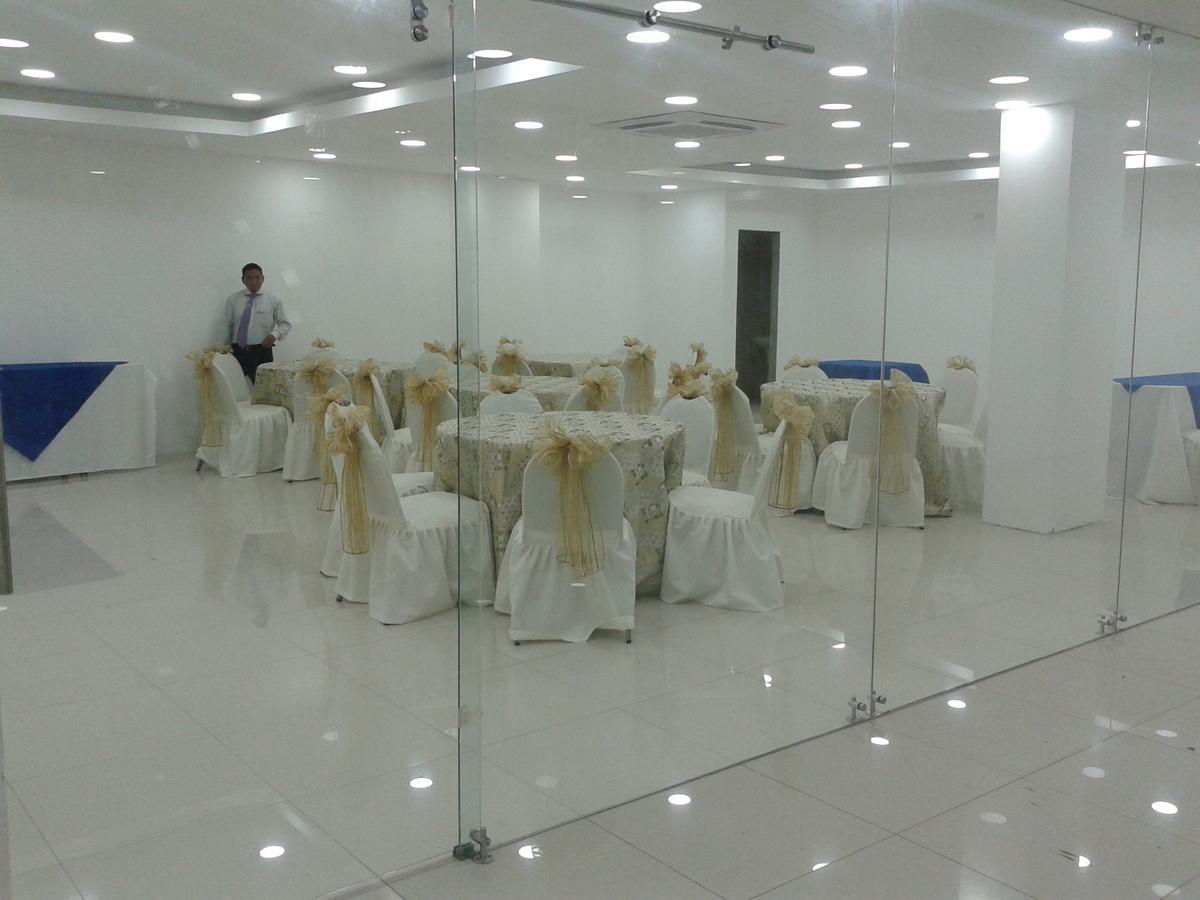 Hotel - Centro Comercial Punta Del Mar Salinas (Santa Elena) Extérieur photo